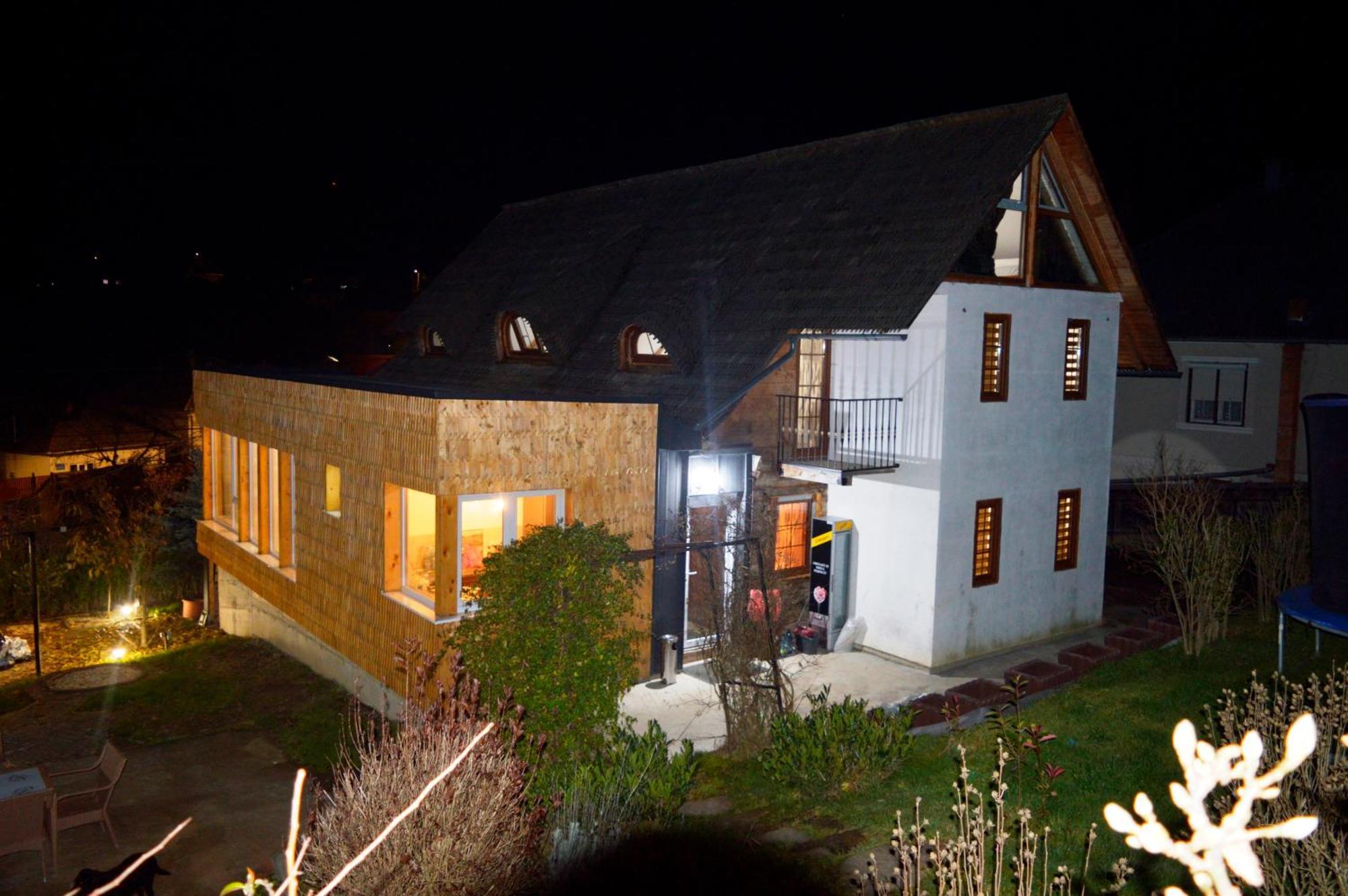 Готель Casa Cu Magnolii Поєніле-Ізей Екстер'єр фото